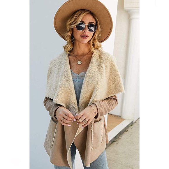 Jackets & Blazers - Beige faux fur lapel Cardigan